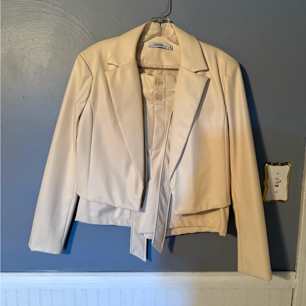 NWOT Cream (faux leather)High Waisted Shorts and Cropped Blazer-size med